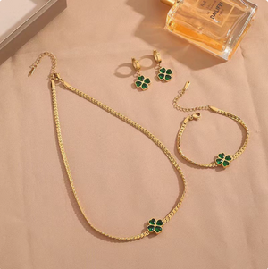 Emerald Green Clover Jewelry Set | 18K Gold Plated Stainless Steel